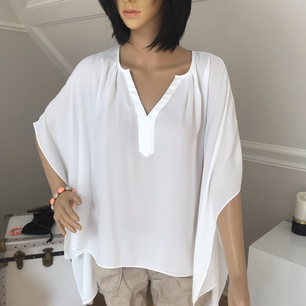 WHBM white kimono top. Size XXS. Runs large. EUC